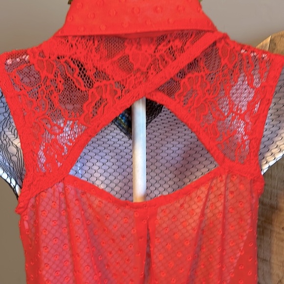 EUC Sweet sheet deep coral button up blouse with polka dot and lace detail sm - Picture 4 of 5